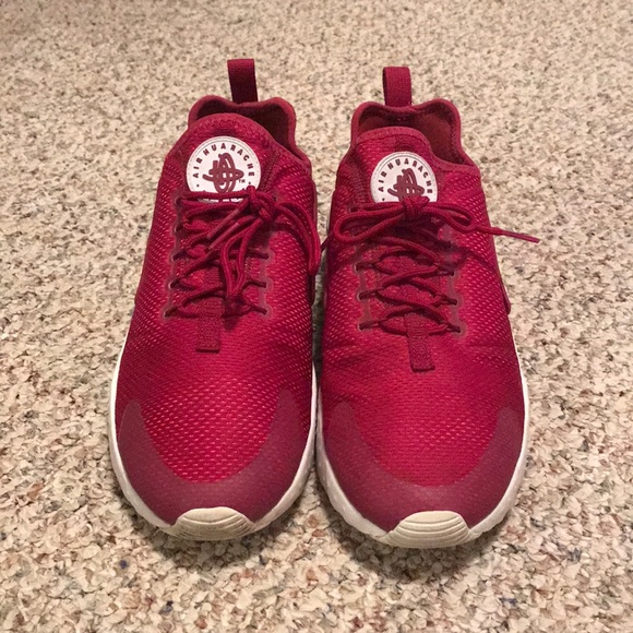 Women’s Nike Air Huaraches - Picture 3 of 7